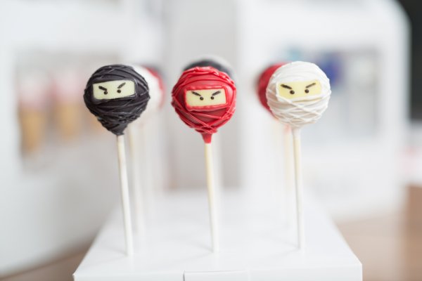 Planning a Ninja-Themed Party? Here is Your Step-Wise Guide to an Awesome Party Along with 10 Ninja Party Favors for Your Guests (2019)!