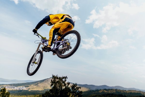 30 Sepeda Cross Country Terbaik Versi Atlet Sepeda Gunung, Mana yang Cocok untuk Kamu?