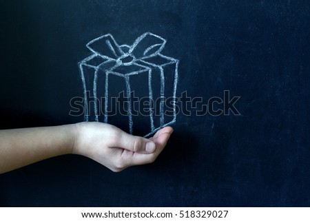 Top 30 Inexpensive Gifts for Students from Teachers. Plus Tips on How to Select the Best Gifts According to Age and Type of Students (2022)