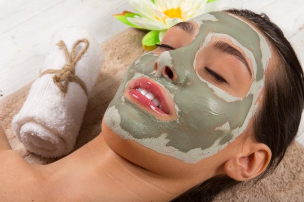 Rawat Kulit dengan 10 Rekomendasi Clay Mask Favorit para Beauty Enthusiast