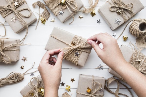 Looking for Gift Boxes? Making Them isn't as Hard as You'd Expect. Learn How to Make Gorgeous Gift Boxes in Different Shapes & How to Decorate Them