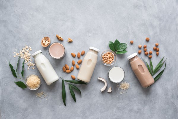 Ini 10 Rekomendasi Susu UHT Siap Minum Untuk Penuhi Kebutuhan Gizi (2023)