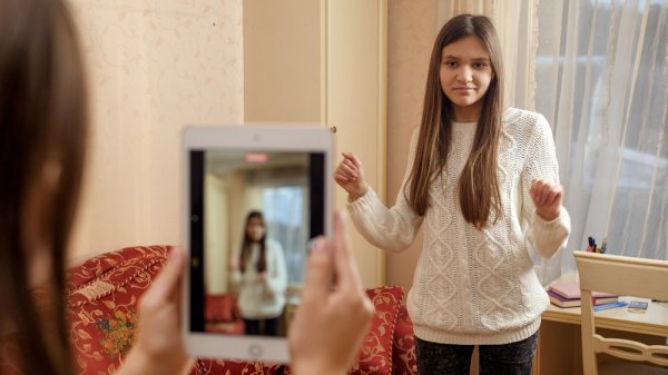 Gemar Main TikTok? Ini 10 Rekomendasi Smartphone untuk TikTok Plus Kamera dan Memori yang Mumpuni (2023)