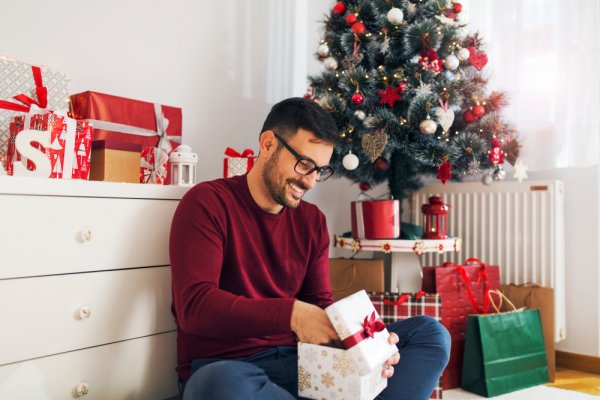 男性が喜ぶクリスマスプレゼント人気ランキング35選 代30代40代50代向けおすすめの選び方も必見 プレゼント ギフトのギフトモール