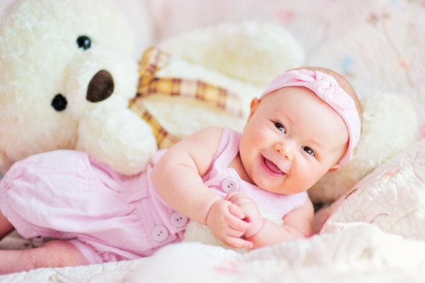 Berencana Mencari Nama untuk Bayi Perempuan? Simak Deretan Rekomendasi Nama Bayi Perempuan yang Menarik dari BP-Guide! (2023)