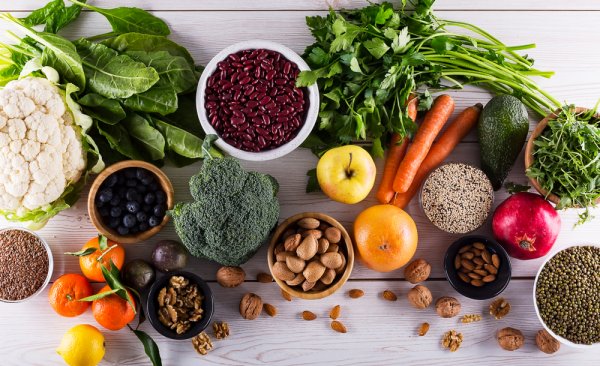 Want to Know about Some Superfoods That are Nutritional Powerhouses to Your Diet? Here are 10 Superfoods to Eat Daily That Can Supercharge Your Diet (2020)