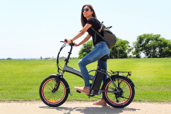 Bersepeda Tanpa Capek dengan 10 Rekomendasi Sepeda Listrik Ini (2021)