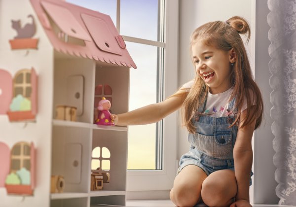 Butuh Rekomendasi Mainan untuk Anak Perempuan? Inilah 10 Mainan yang sangat Cocok untuk Anak Perempuan dan Tips untuk Memilihnya