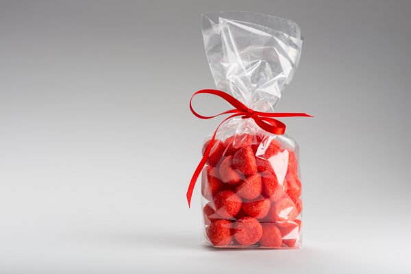 10 Best Gift Bags of Plastic: Gifts Packaging Bags for All Occasions, Choose Any and Make Your Loved One's Gift Even More Memorable
