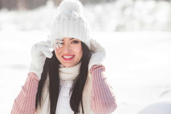 Winter Woes: Top 10 Winter Care Tips to Follow in 2021 to Keep Your Skin Super Happy and Your Hair in Great Shape Throughout the Season.