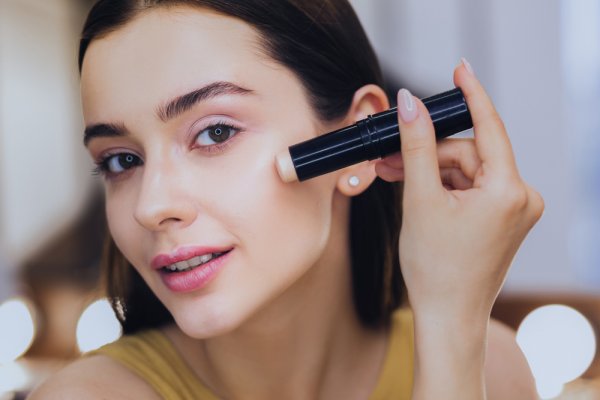 If You're Looking for a Good Foundation Stick, These 10 are Definitely Worth Considering. Plus Tips on Achieving the Flawless, Smooth Skin Look (2020)