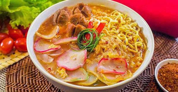 Lapar dan Pengen Hangout? Ini Dia 10 Rekomendasi Kuliner Street Food 2023 di Bandung yang Enak dan Terjangkau!