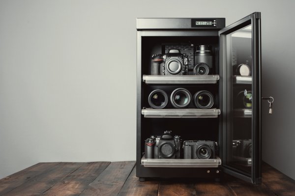 10 Rekomendasi Dry Box Kamera untuk Menjaga Kualitas dan Kondisinya (2023)
