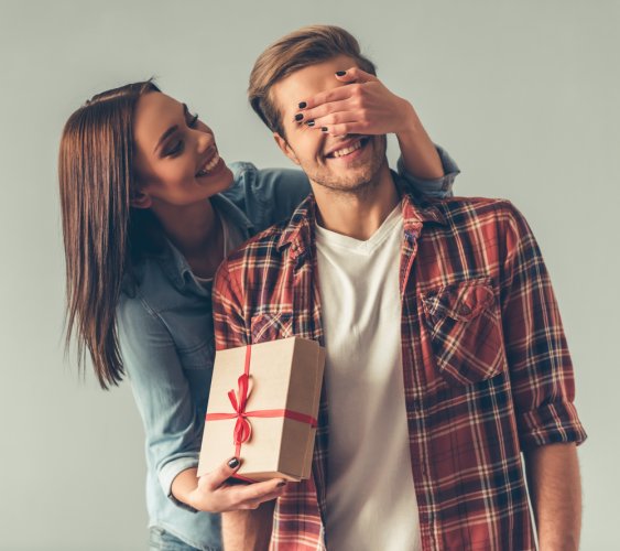 12 Creative, Funny and Naughty Gifts for a Boyfriend on His Birthday & 6 Ways to Surprise Him (Updated 2020)