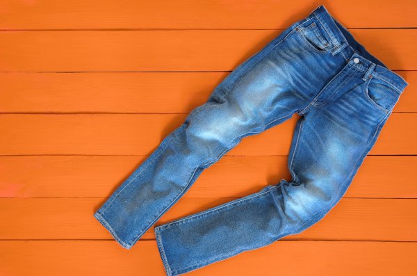 Tampil Fashionable dengan 10 Celana Jeans Pria Distro Rekomendasi BP-Guide! (2023)