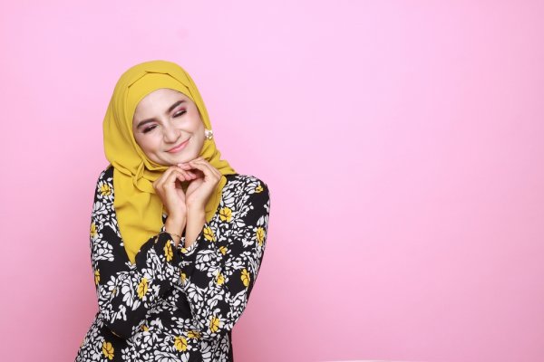 Mau Tahu Rahasia Tampil Trendi di 2023 dengan Hijab Modern? Ini Dia 5 Panduan Khususnya!