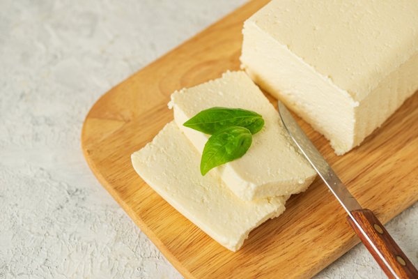 Ever Wondered How to Make Paneer at Home? Here is the Complete Guide to Take Out Soft and Creamy Paneer from Milk at Home (2021)