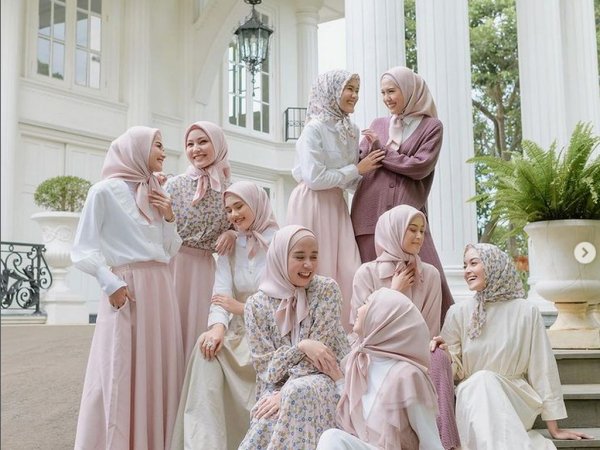 Berkah dan Tenang! 10 Rekomendasi Baju Lebaran Wanita Terbaru 2023, Kesan Memikat dengan Keindahan!