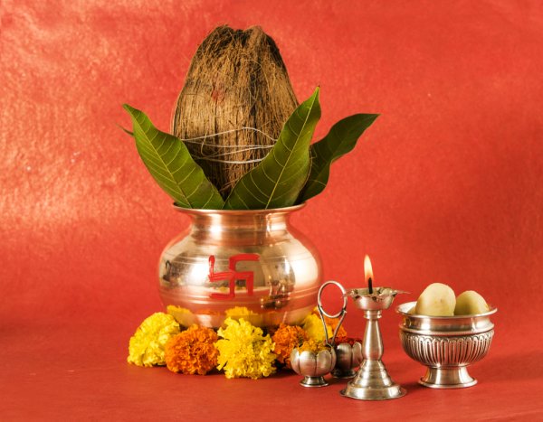 14 Housewarming And Return Gift Ideas For Vastu Shanti Puja To