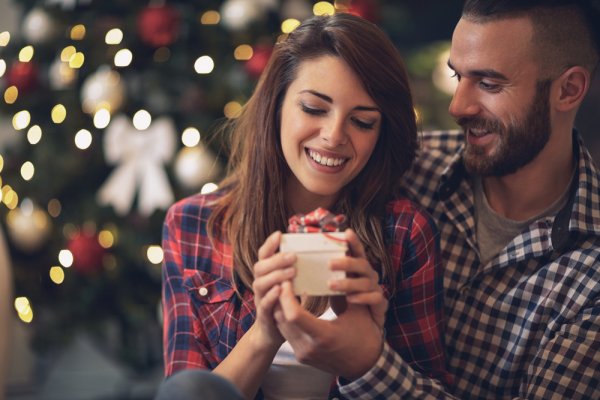 Gợi ý 30 món quà tặng bạn gái mới quen khiến cô ấy yêu thích và cảm động! Phiên bản mới nhất được lựa chọn bởi các chuyên gia quà tặng (năm 2023)