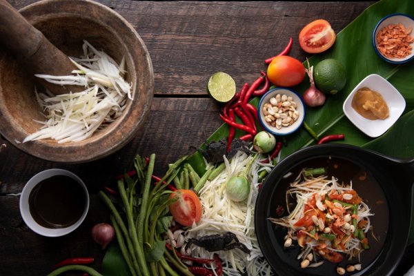 Mách bạn công thức làm món gỏi đu đủ Thái ngon lạ miệng, chuẩn vị Thái ăn hoài không ngán (năm 2022)