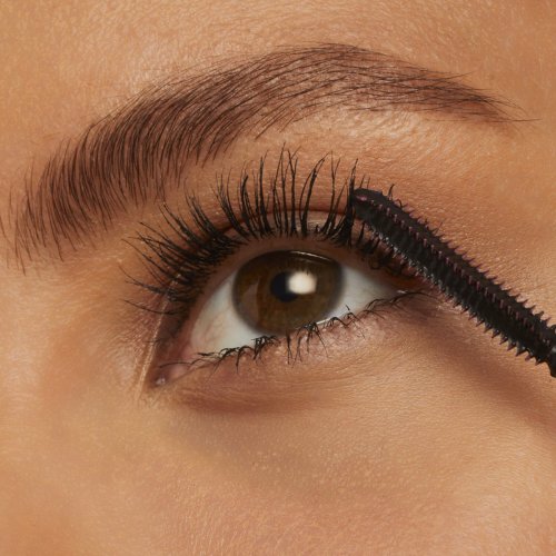10 Top-of-the-Line Waterproof Mascaras for Long-lasting, Smear-free Lashes