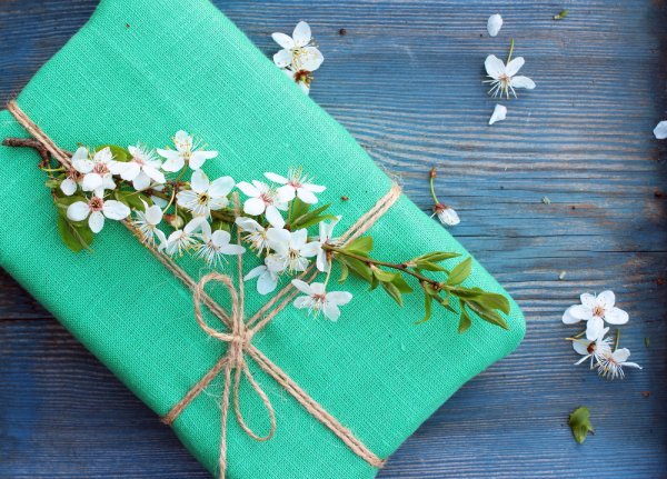 The 10 Best Handmade Gifts for a Best Friend Because Store Bought Just Isn't Good Enough (2020)