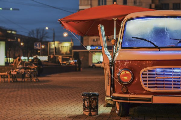 10 Top Food Trucks in India that Serve Lipsmacking Fare - Find Out More About This Food Culture Revolutionising Street Food!