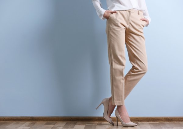 20+ Celana Wanita Trendy di 2023 yang Wajib Dicoba
