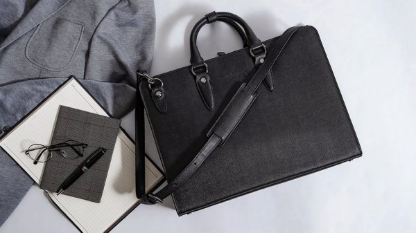 COACH コーチ 本革 レザー ショルダーバッグ ビジネスバッグ ブラック 新品・未使用】黒 COACH コーチ ブラック レザー ショルダー