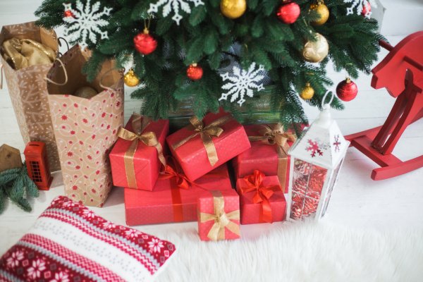 Gợi ý 10 món quà tặng Giáng Sinh giá rẻ mà siêu đáng yêu (năm 2020)