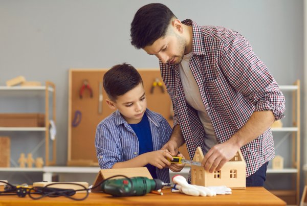 Asah Kreatifitas Si Kecil dengan 15 Rekomendasi Mainan DIY di Waktu Senggangnya! (2023)