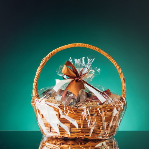 Select the Best Gift Hampers this Diwali for Your Family: 12 Great Basket Gift Ideas(Updated 2020)