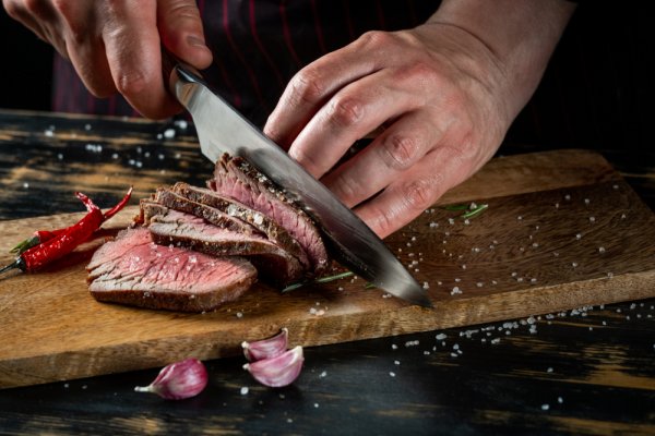 Memiliki Kualitas Premium, Inilah 15 Rekomendasi Chef Knives Terbaik untuk Petualangan Kuliner 