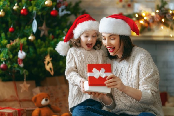 Top 10 món quà Noel cho bé gái 8 tuổi dễ thương, ý nghĩa (năm 2021)