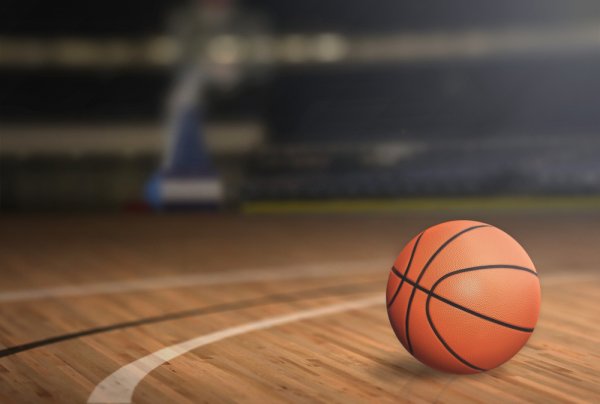 Tuntas Memilih Bola Basket Ideal: Panduan Lengkap dan 15 Rekomendasi Terbaik (2023)