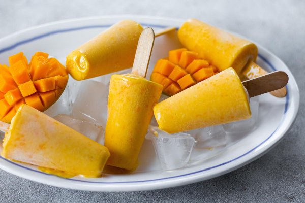 If There's One Reason to Look Forward to Summers, It is Mango Kulfi! Make a Batch Today with These 2 Quick and Easy Mango Kulfi Recipes (2020)