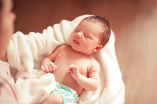 Merawat Bayi Baru Lahir, Ini 10 Rekomendasi Perlengkapan Perawatan Bayi yang Perlu Disiapkan (2019)
