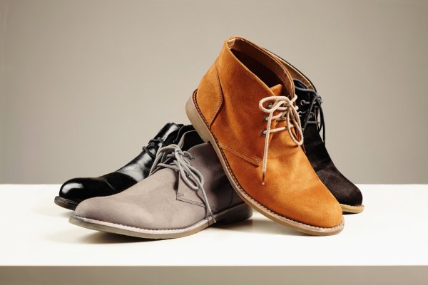 10 Rekomendasi Sepatu Pria untuk Bikin Gaya Makin Fashionable (2023)