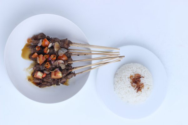 12 Restoran Sate Kambing Terbaik di Medan yang Wajib Dikunjungi Pecinta Kuliner Sate! (2024)