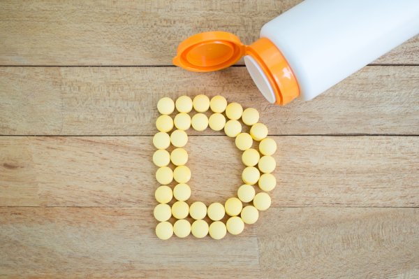 Penuhi Kebutuhan Harian Tubuh dengan 15 Rekomendasi Vitamin D di Apotek (2023)