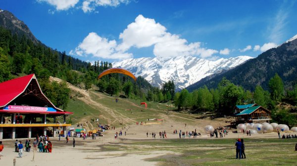 Need a Break From Your Day-to-Day Hustle & the Scorching Summer Heat? Then You Need to Visit the Best Tourist Places in India for Summers (2020)
