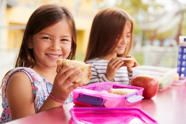 Agar Lebih Aman dan Sehat, Yuk Buat Sendiri Snack Anak dengan 10 Rekomendasi Resep ini 