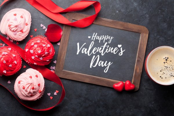 Top 10 quà Valentine độc đáo thể hiện sự quan tâm của bạn dành cho nàng (năm 2022)