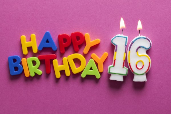 10 Brilliant Birthday Gifts for 16 Year Old Boy + Tips on What to Get for His Birthday to Inspire Him