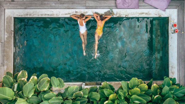 15 Rekomendasi Villa Puncak Private Pool yang Siap Memanjakan Anda dan Keluarga (2023)