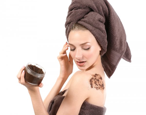 Face Scrub Made with Coffee Nourishes and Soften the Skin. Here are the Best Scrubs with Coffee Available in the Market In 2020