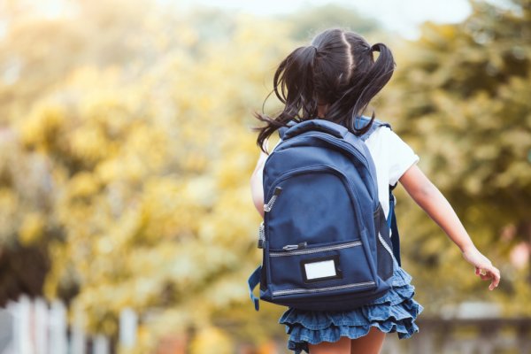 Bikin Anak Makin Trendi, 15 Merek Tas Sekolah Ini Layak Dimiliki! (2023)