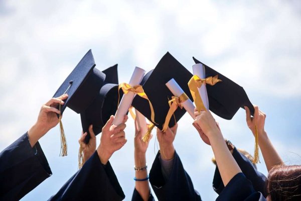 Calling All the Graduates! Celebrate Your Achievement in 2019 with the Best Graduation Party Ideas