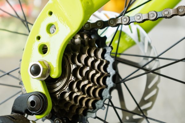 Upgrade Sepeda Anda Menjadi Lebih Superior dengan Rekomendasi 12 Spare Part Shimano